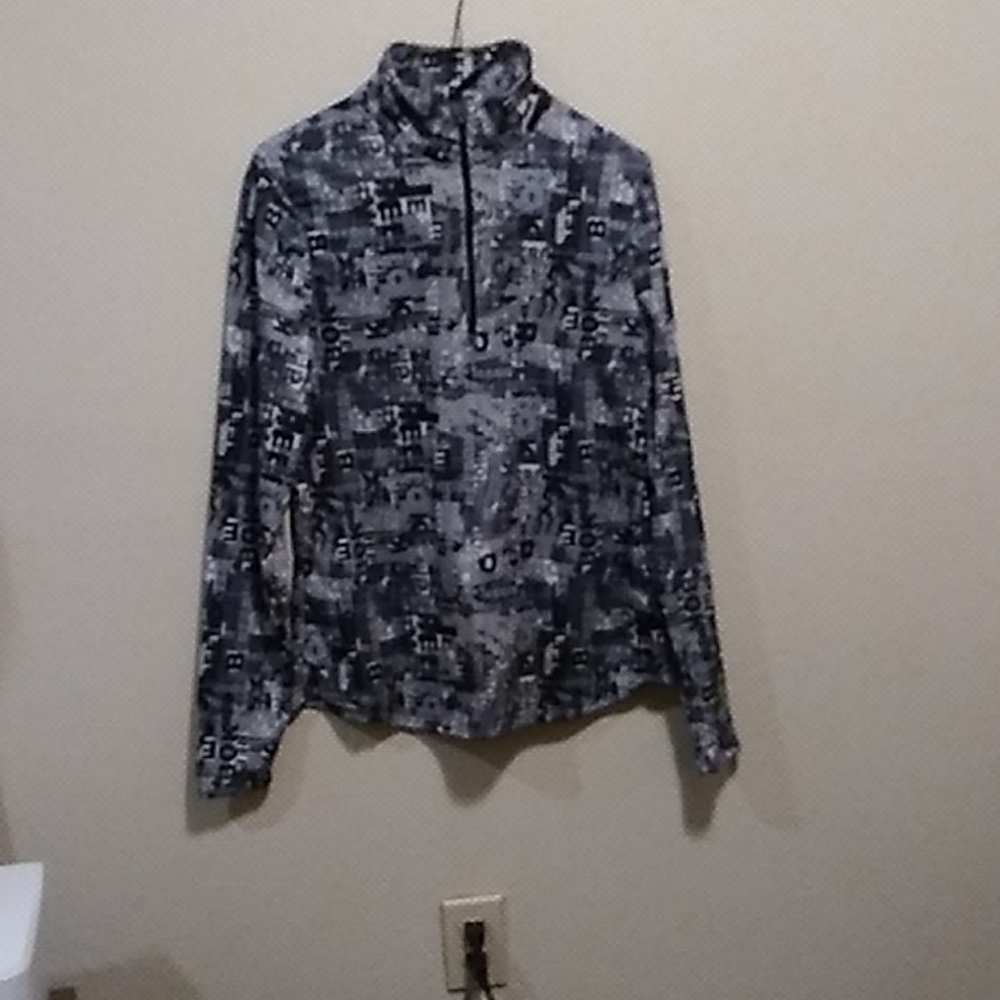5/$25 Reebok 1/4 zip pullover